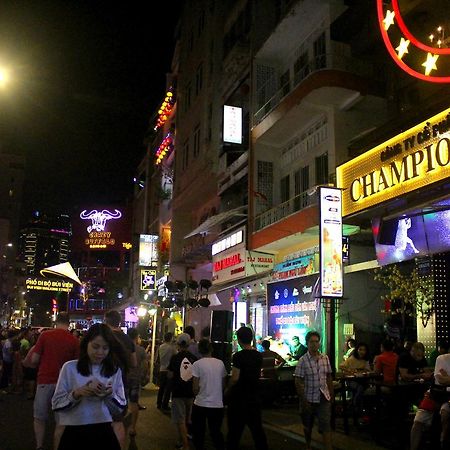 Aloha Saigon (Adults Only) Hostel Ho Chi Minh City Exterior photo